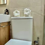 Luxury On The מאלגה