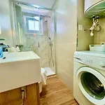 Luxury On The מאלגה