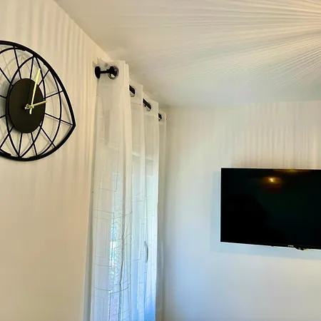Luxury On The Apartment *